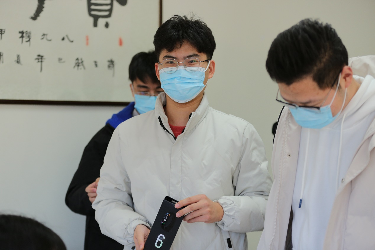 1646202403633065578.jpg 1646202403633065578.jpg