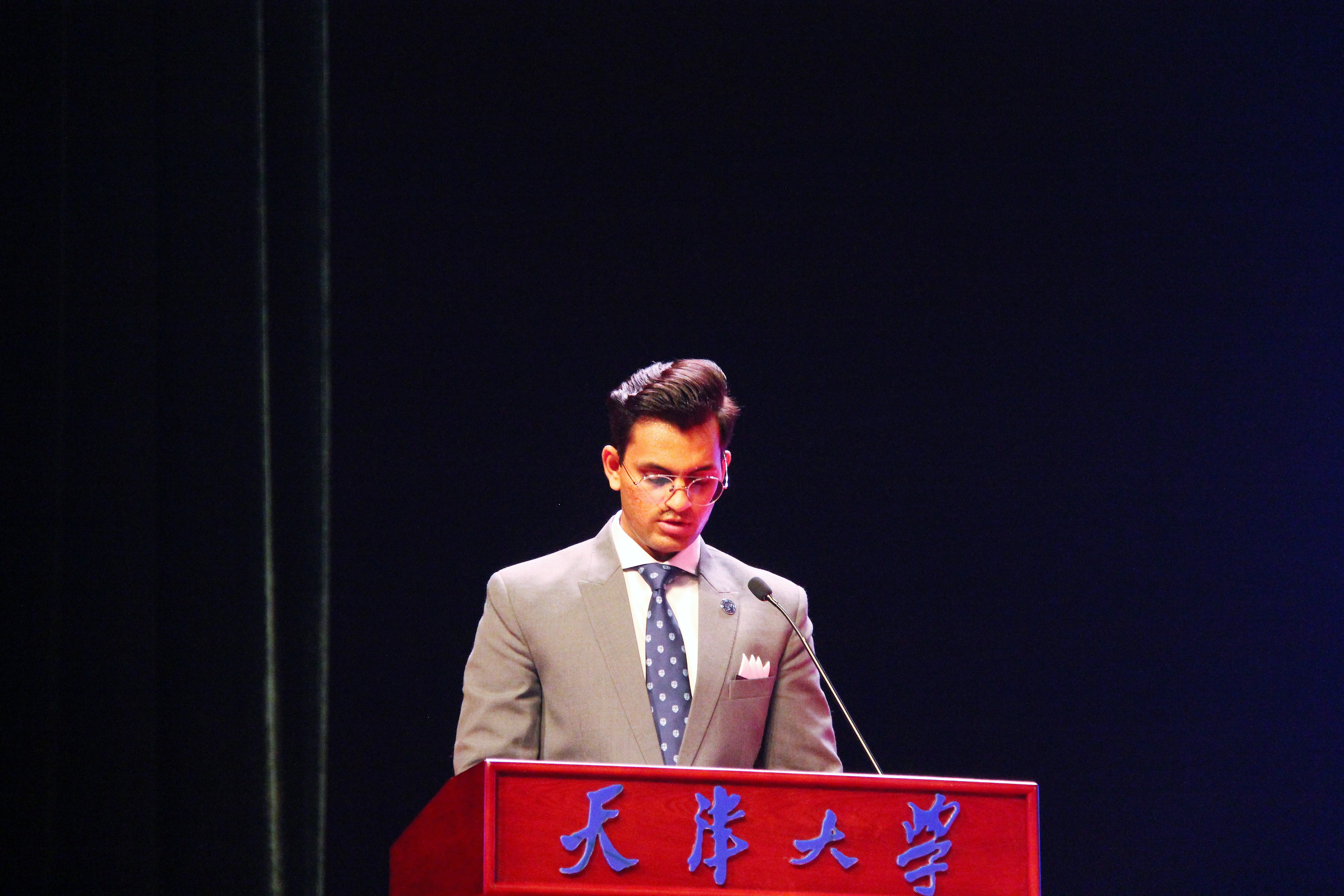 1567560575145054948.jpg 1567560575145054948.jpg