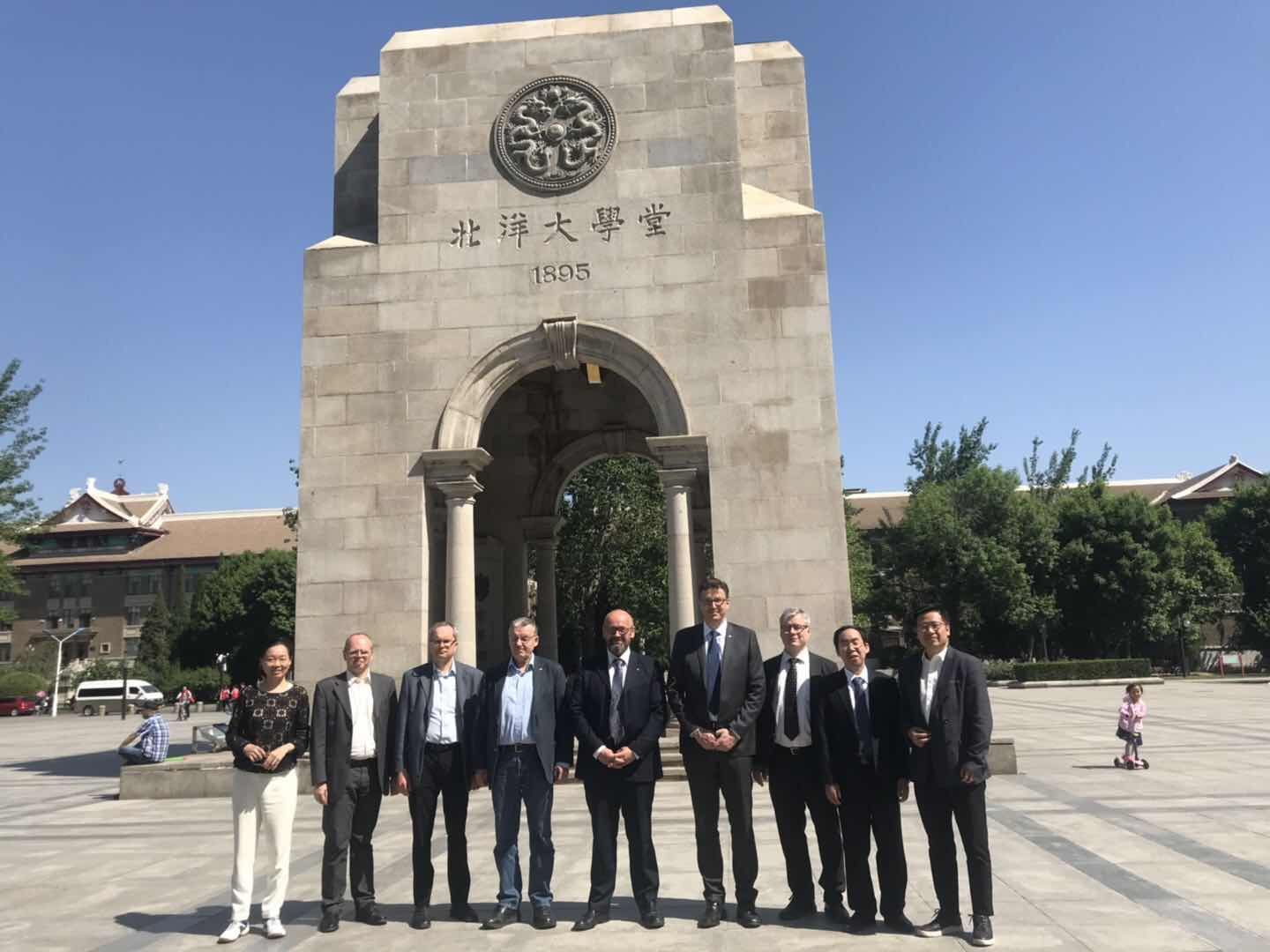 1557804794125018933.jpg 1557804794125018933.jpg