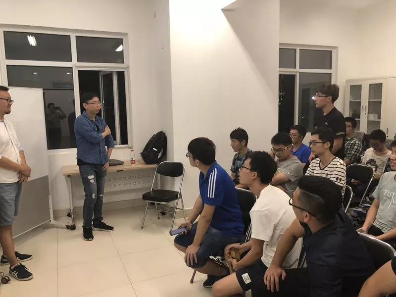 1536907898184097793.jpg 1536907898184097793.jpg