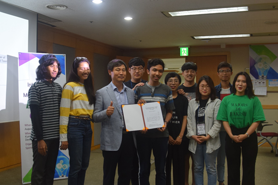 1537258832462028390.png image.png