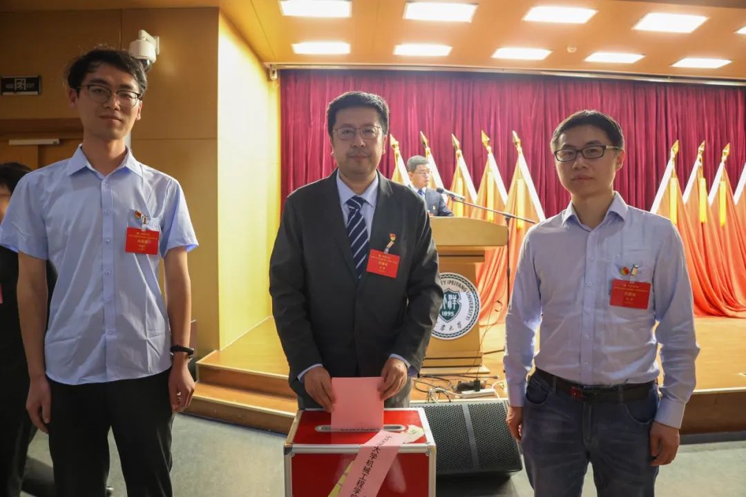 1727704567177010380.jpg 1727704567177010380.jpg