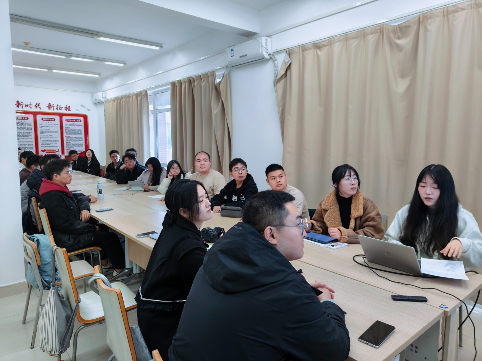 6323cf6856ba29c2c2d8ecfa554db01