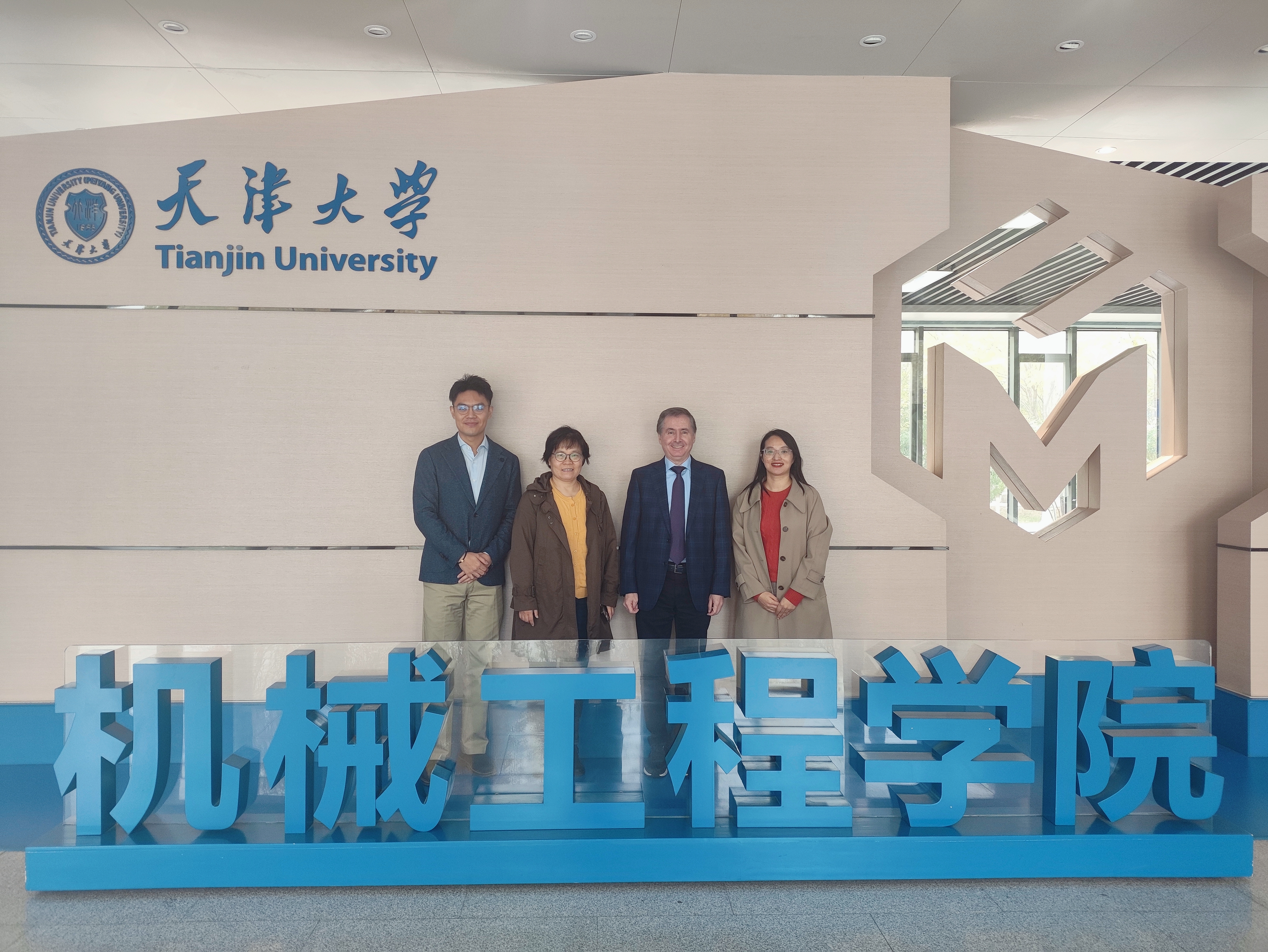 1730944103787096936.jpg 1730944103787096936.jpg