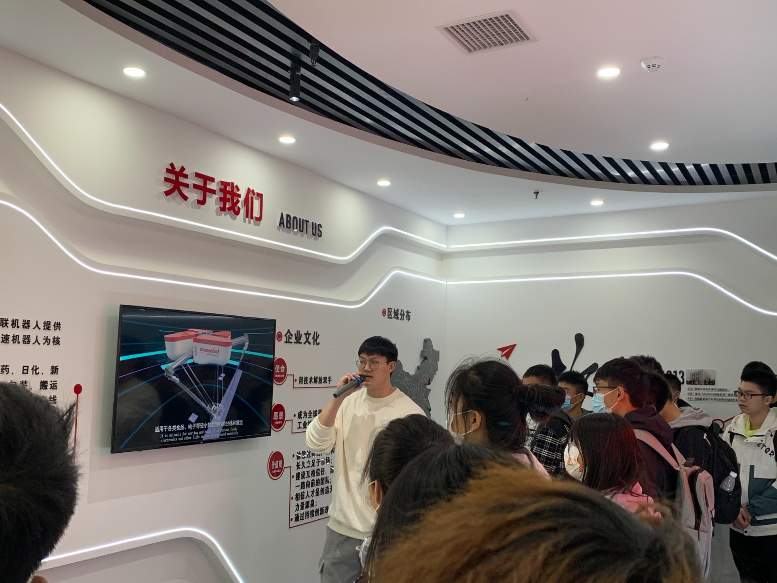 1634475667330036906.jpg 1634475667330036906.jpg