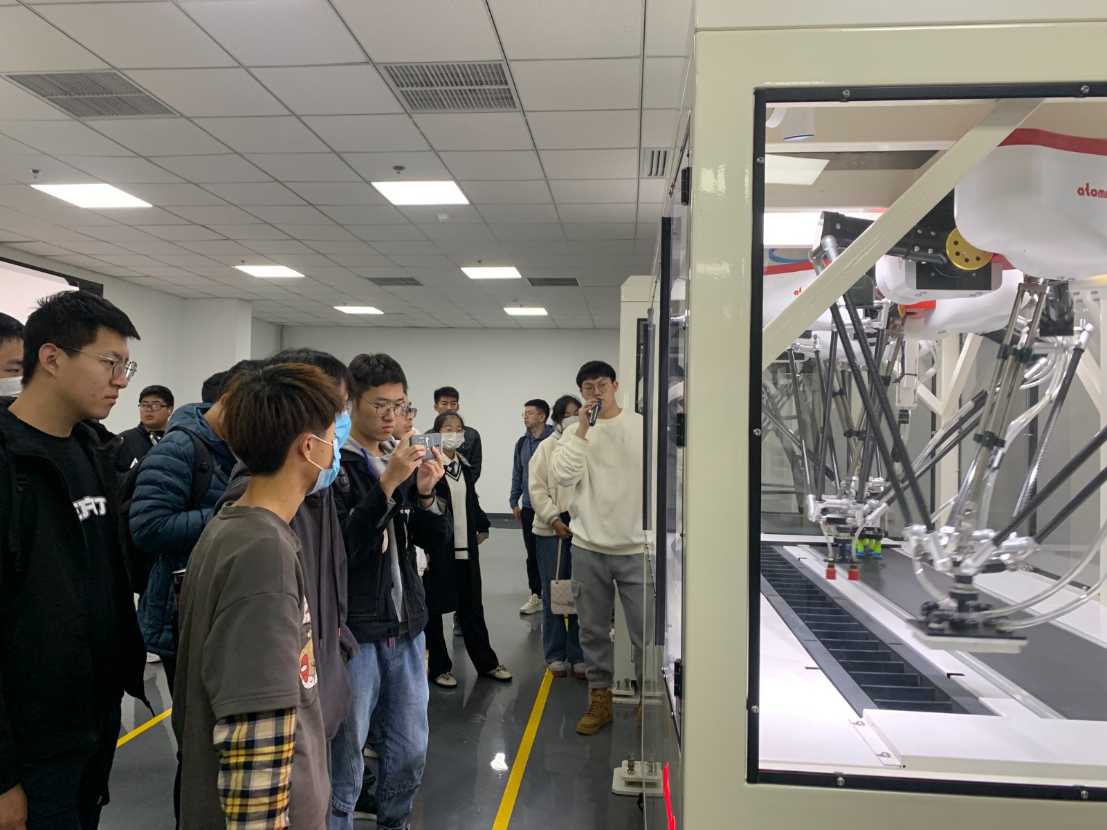 1634475667130006997.jpg 1634475667130006997.jpg