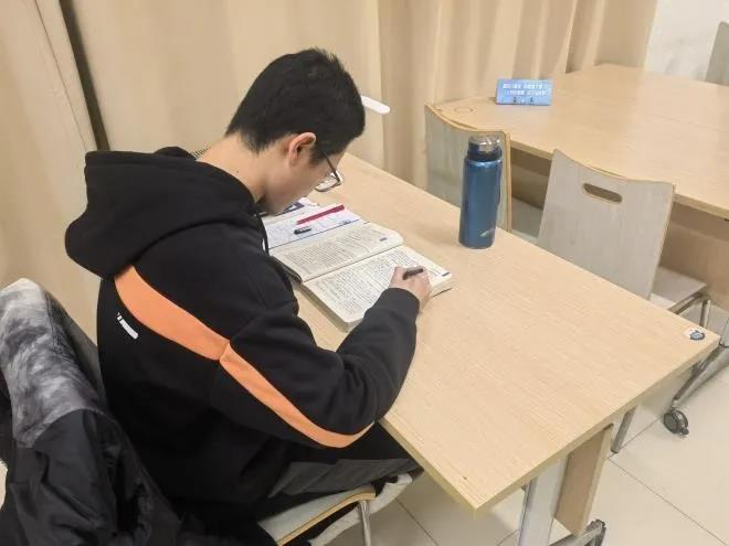 1642947800145006211.jpg 1642947800145006211.jpg