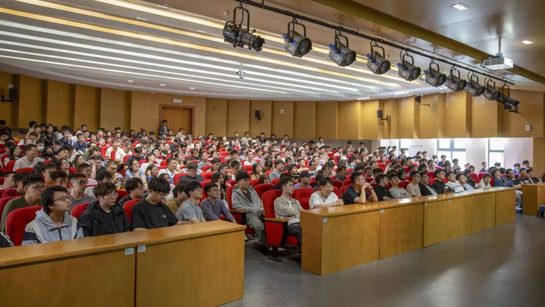 1748227784697032480.jpg 1748227784697032480.jpg