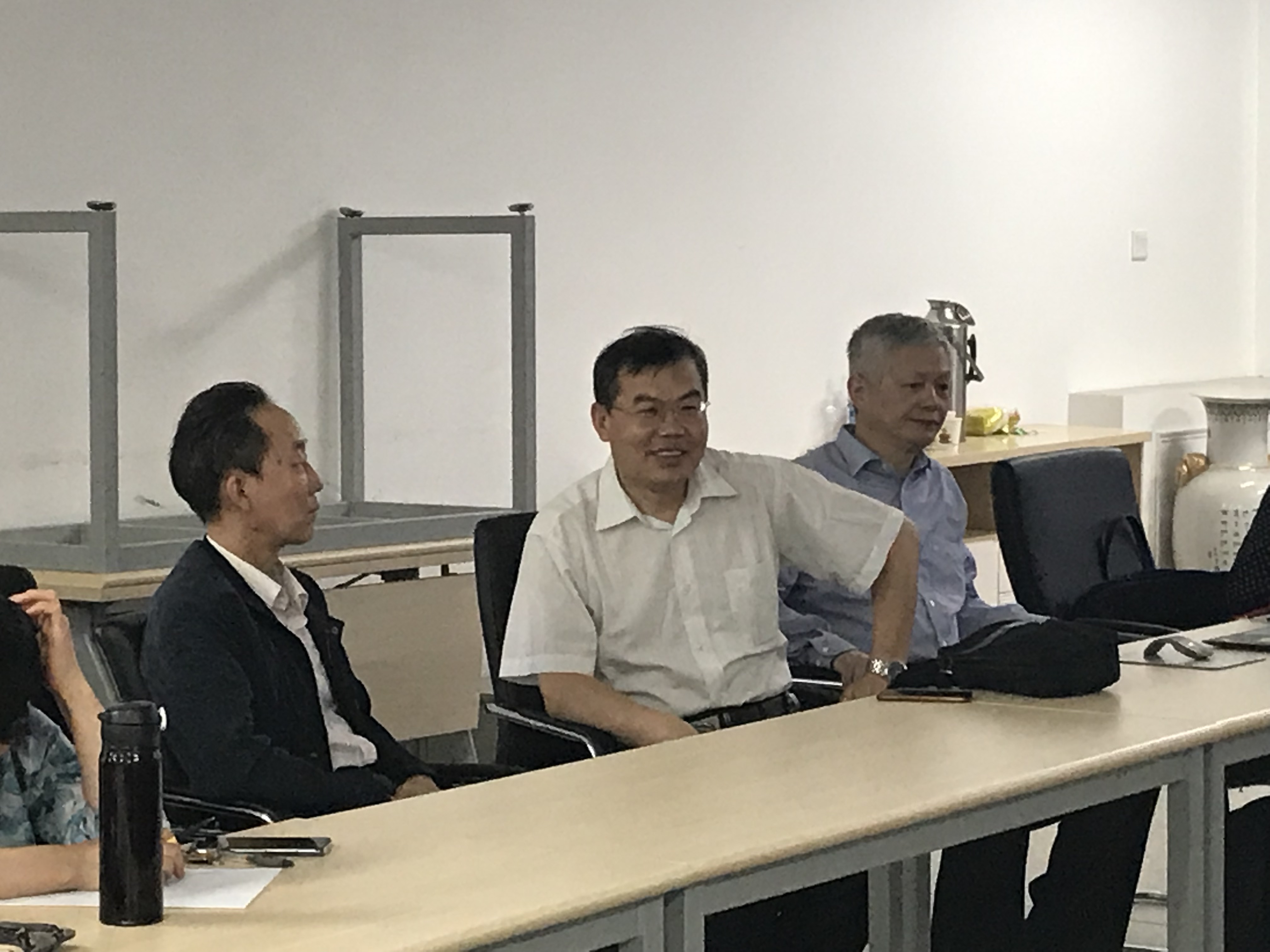 1558330433387000528.jpg 1558330433387000528.jpg