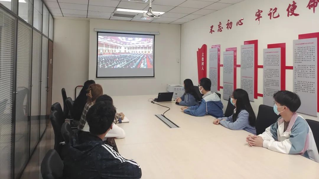 1652186981163058757.jpg 1652186981163058757.jpg