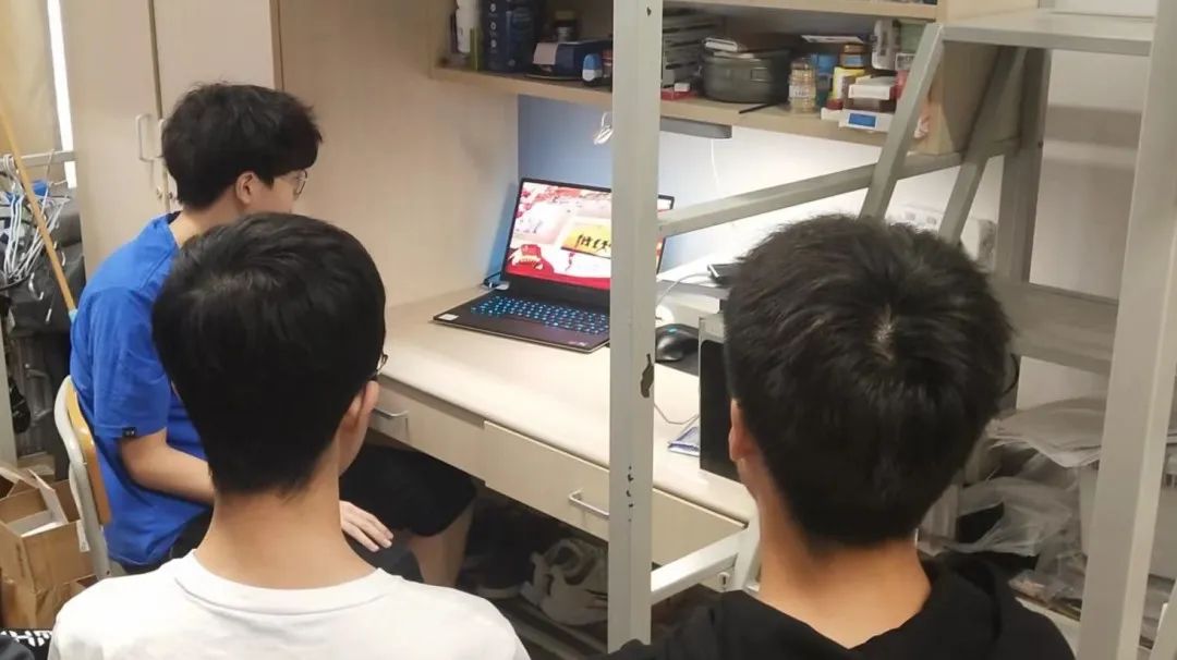 1652187096391050001.jpg 1652187096391050001.jpg