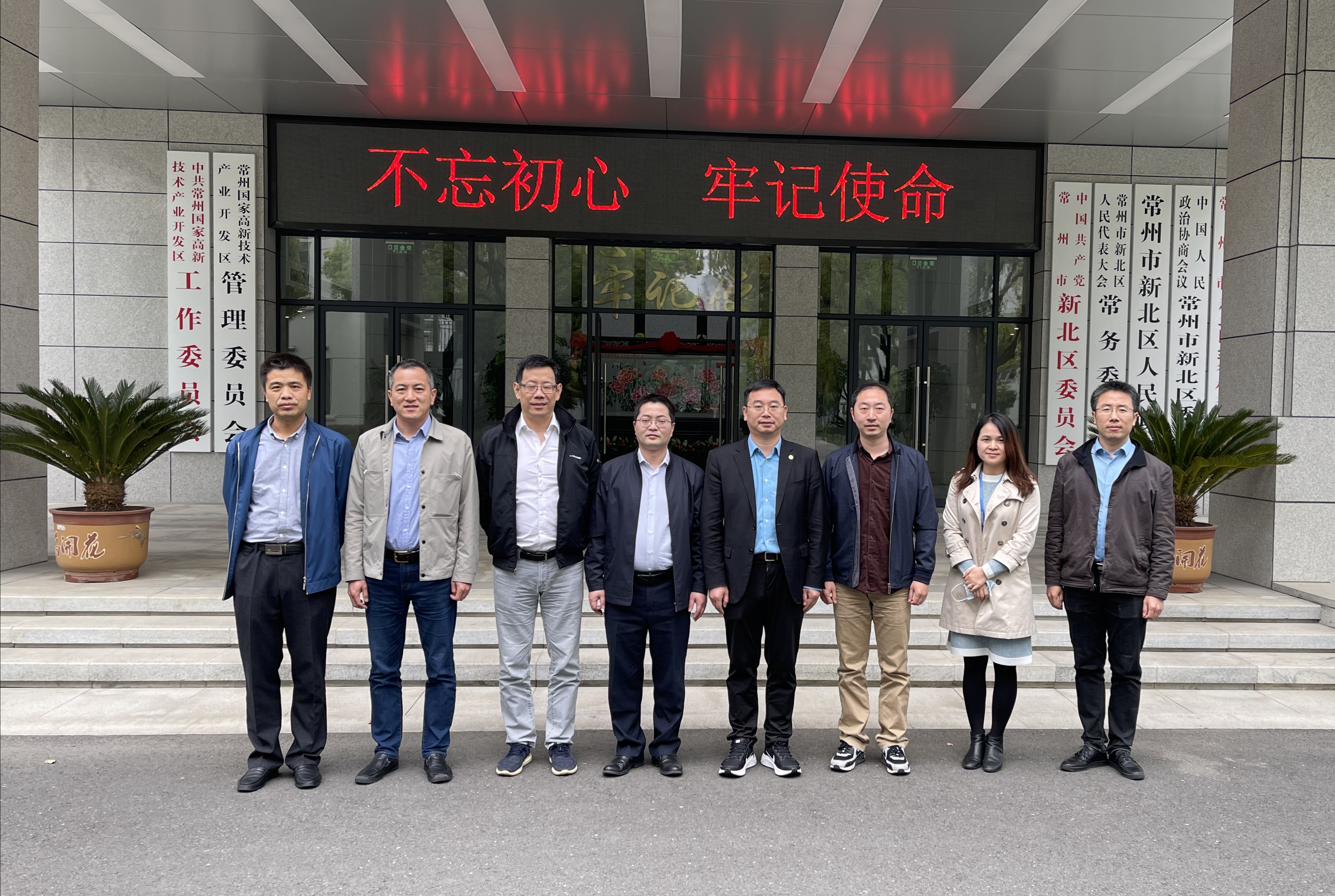 1619495950841086665.jpg 1619495950841086665.jpg