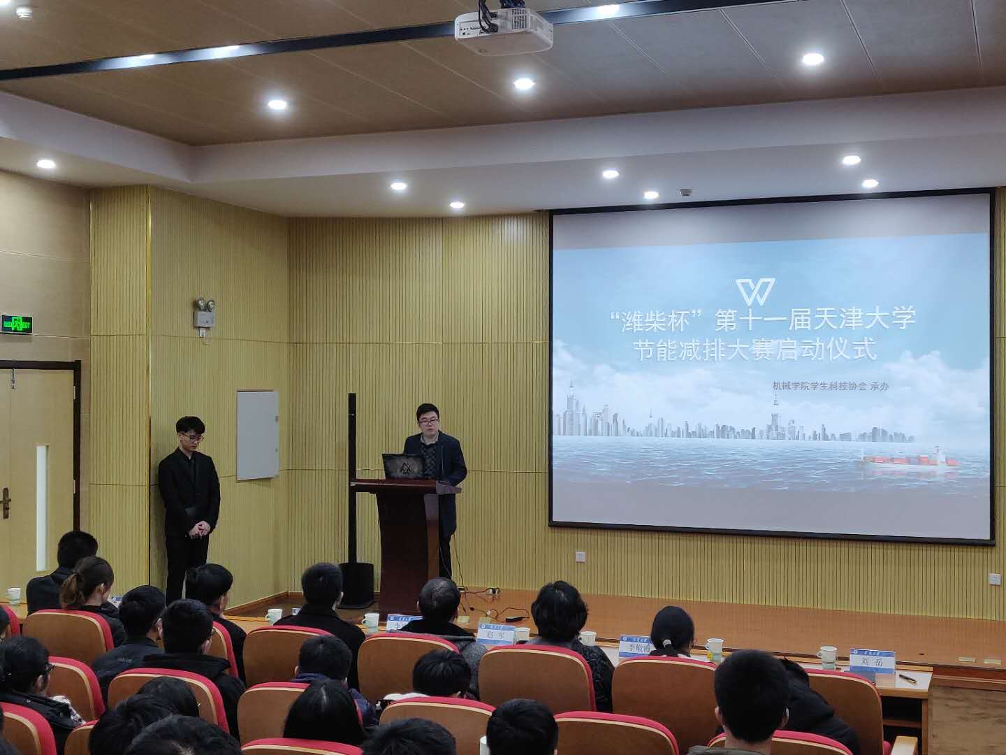 1545368377832021313.jpg 1545368377832021313.jpg