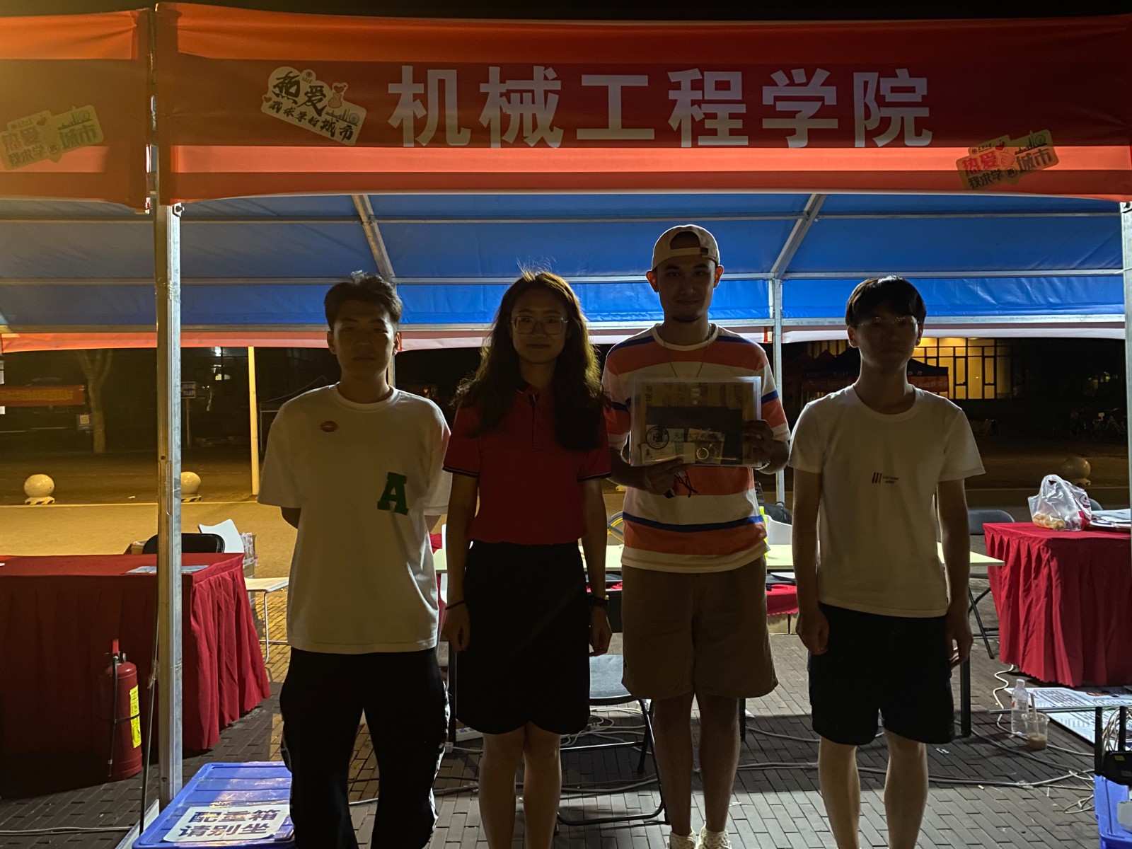 1629980777892048719.jpg 1629980777892048719.jpg