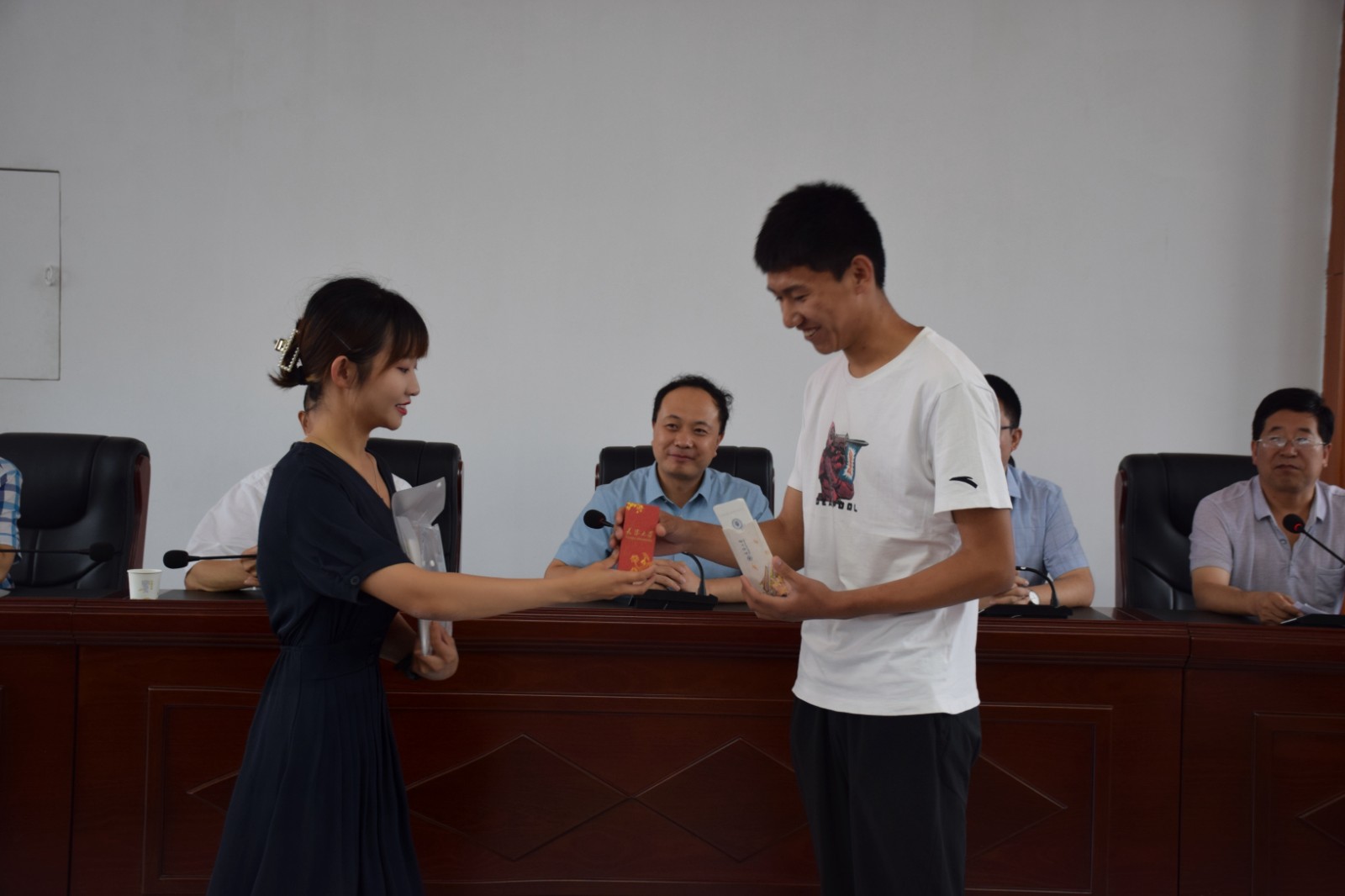 1626571645697080098.jpg 1626571645697080098.jpg