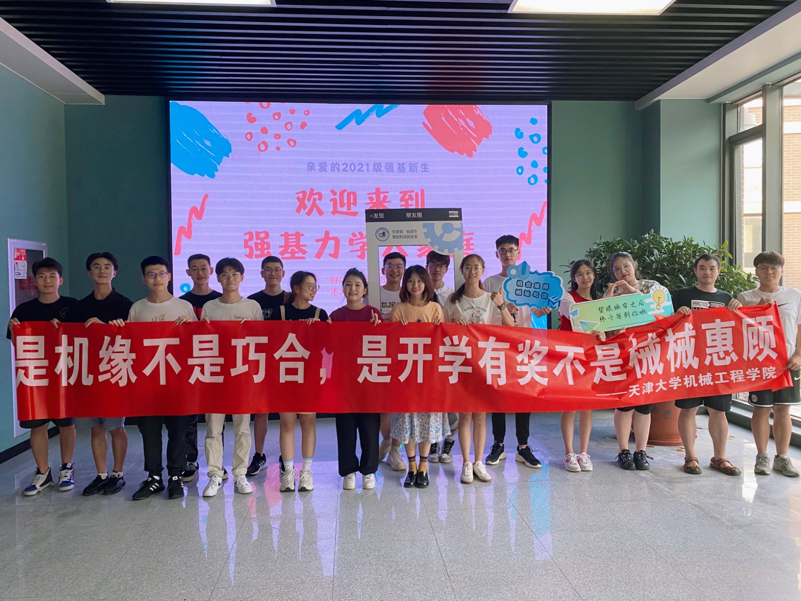 1629981189937011598.jpg 1629981189937011598.jpg