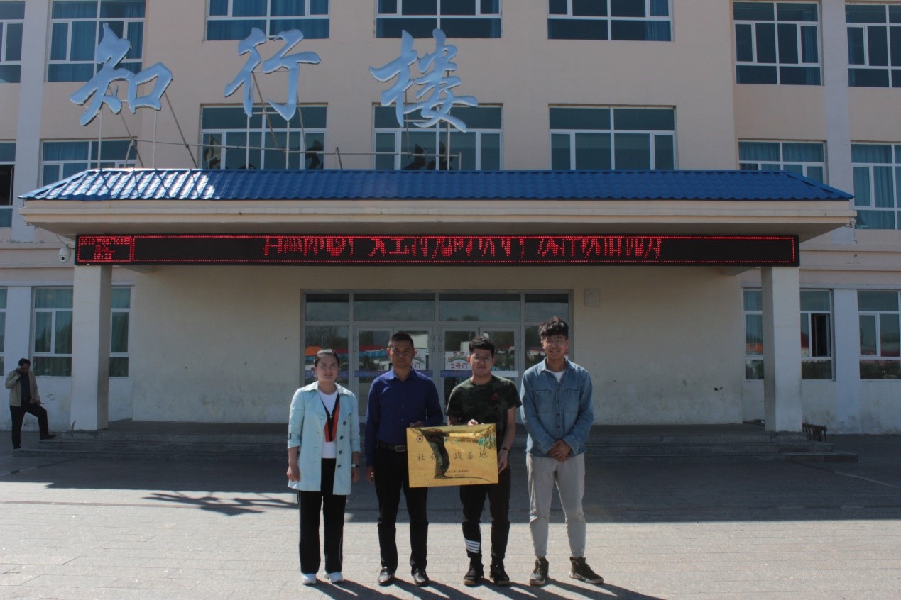 1557707790936085669.jpg 1557707790936085669.jpg