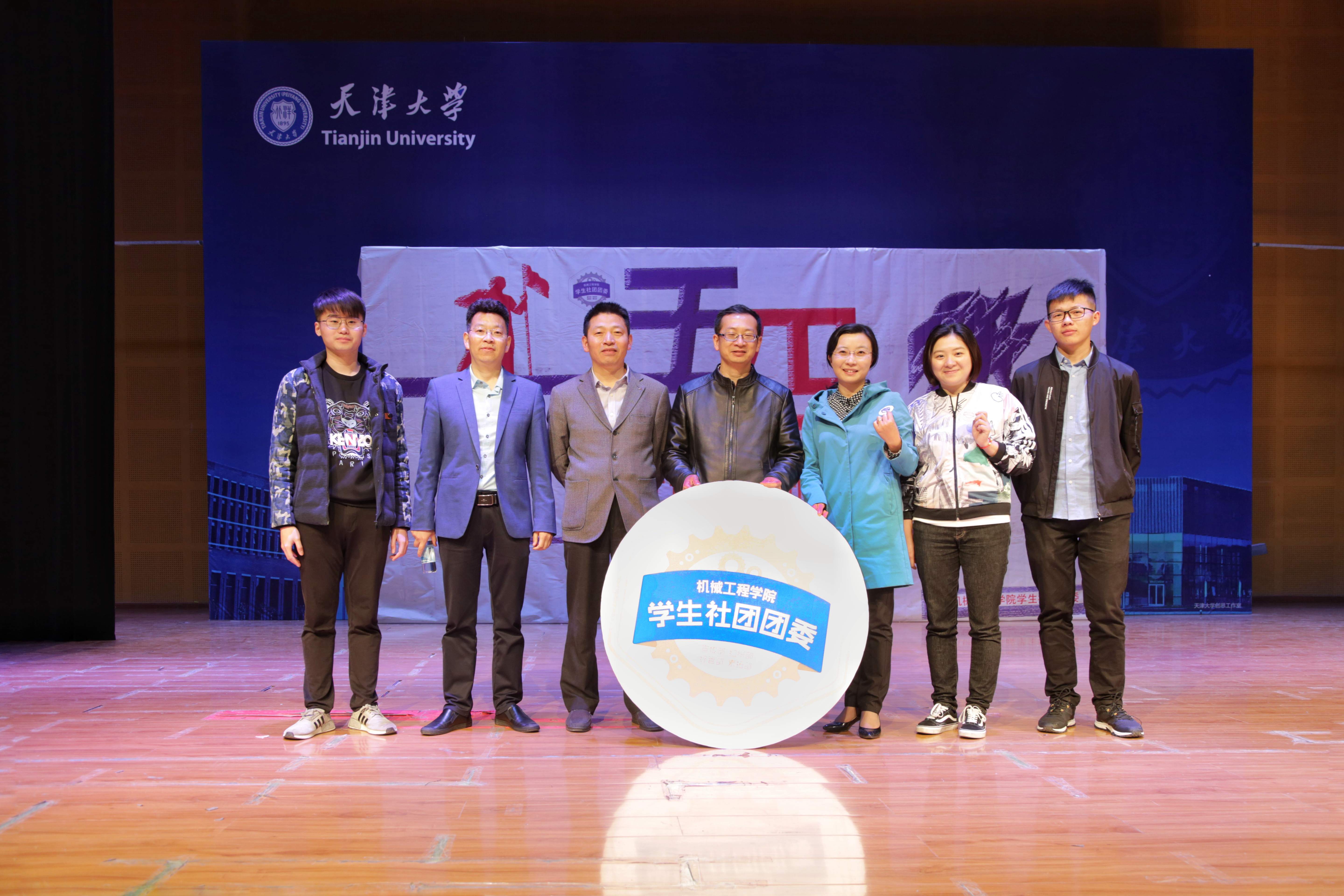 1555986186814048963.jpg 1555986186814048963.jpg