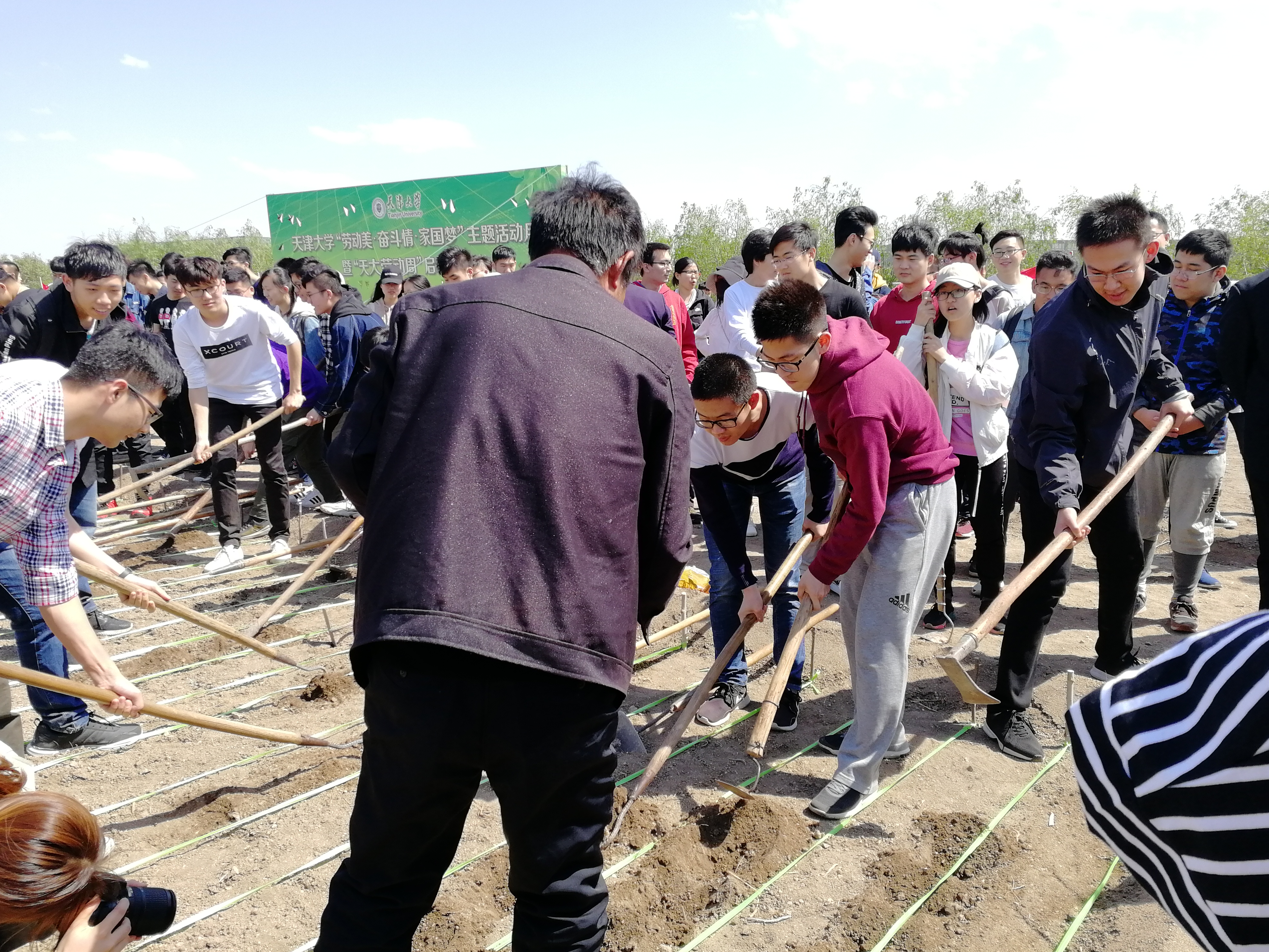 1557016822546059741.jpg 1557016822546059741.jpg