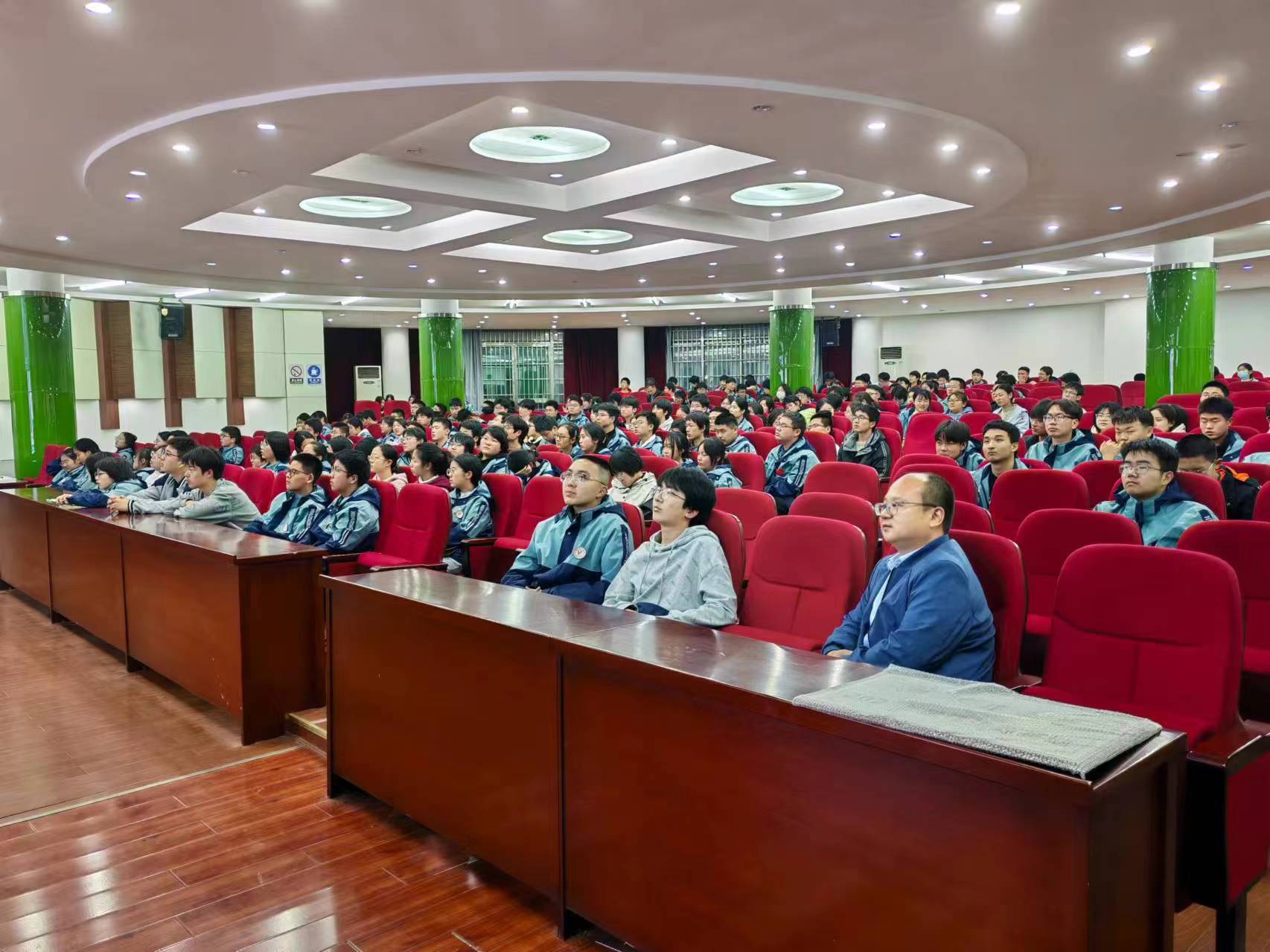 1710741513363001076.jpg 1710741513363001076.jpg