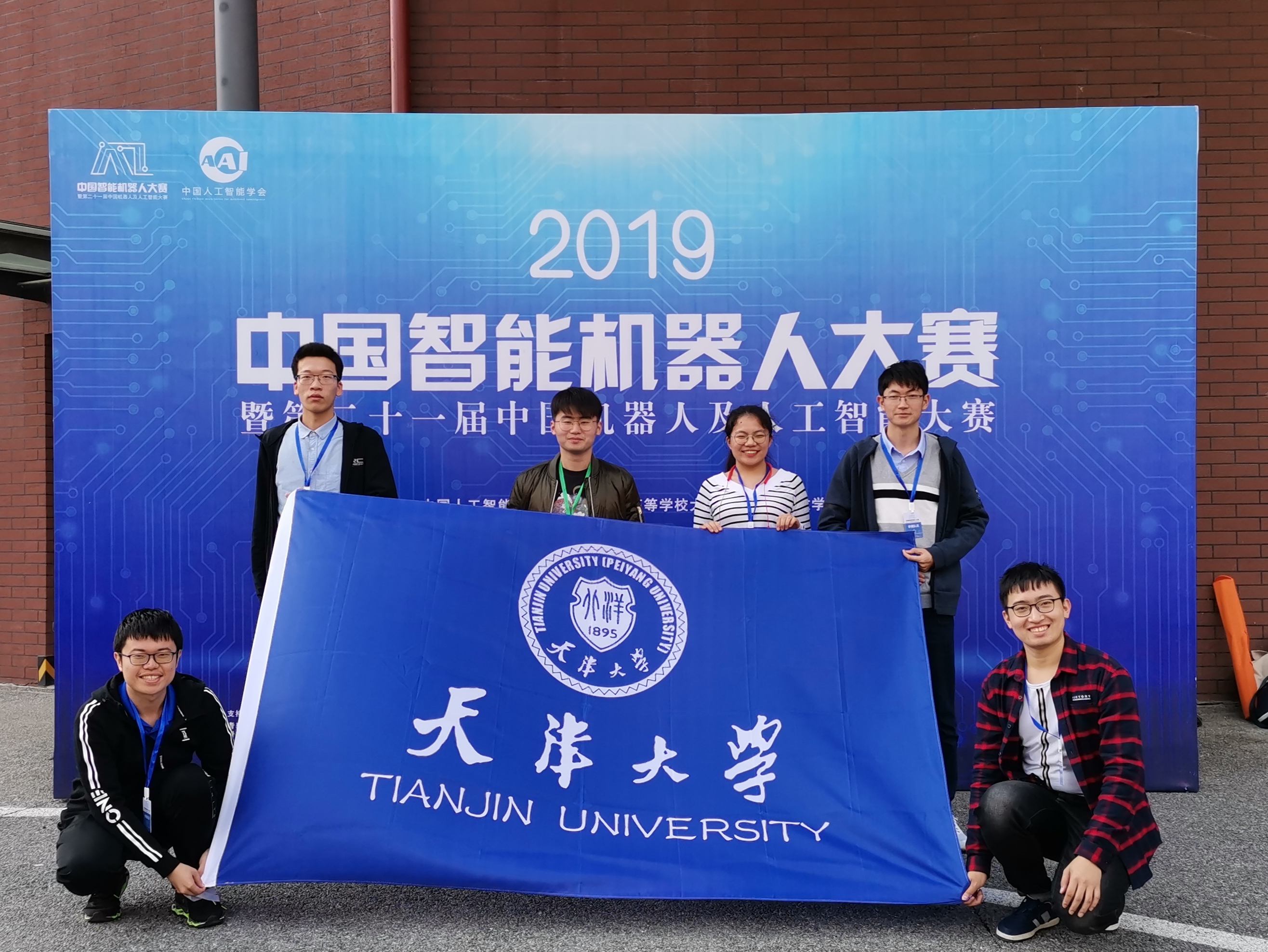 1571320223309075879.jpg 1571320223309075879.jpg