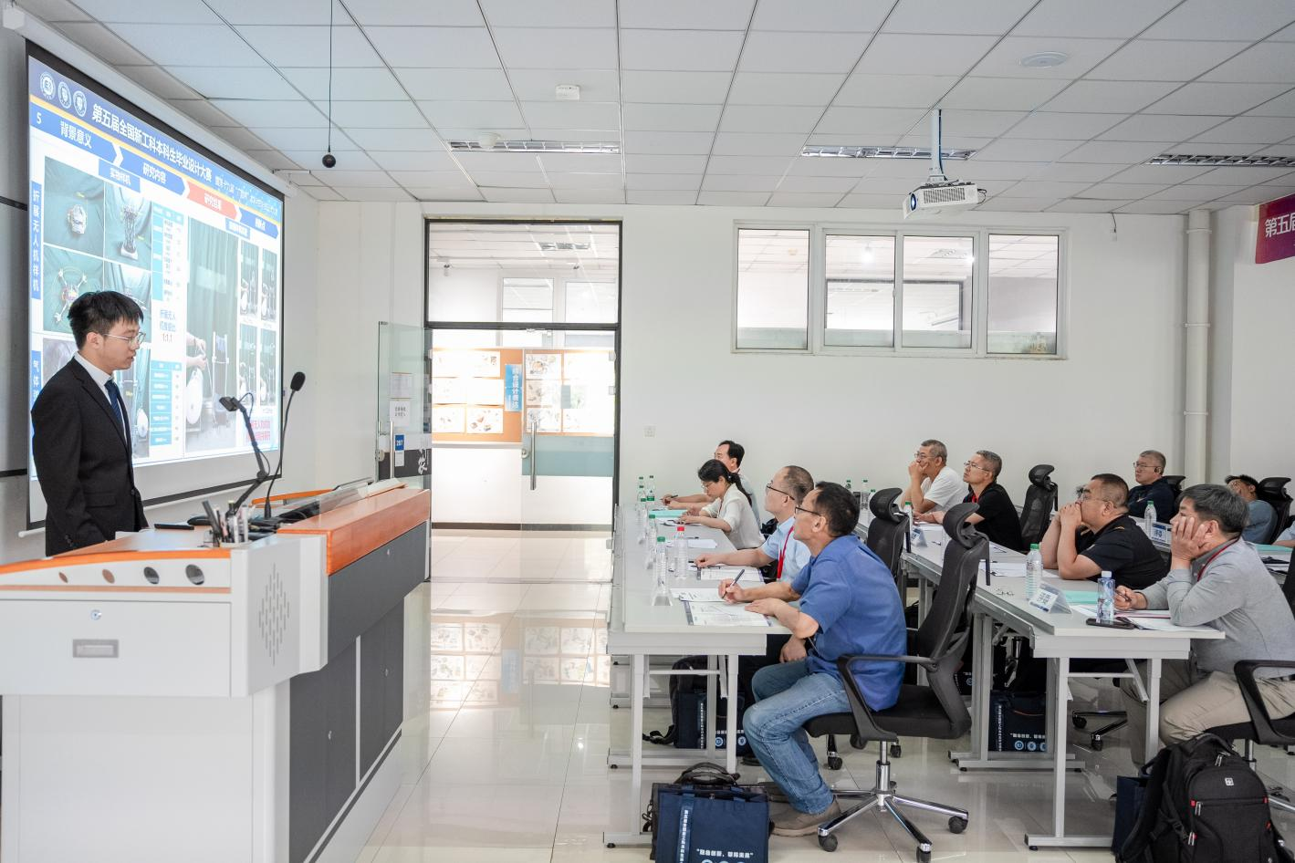 1750742454776056846.png 1750742454776056846.png