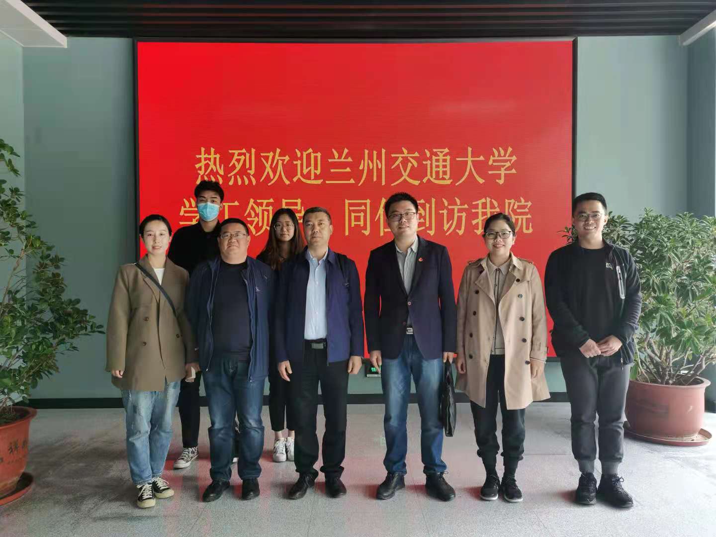 1618907477726025136.jpg 1618907477726025136.jpg