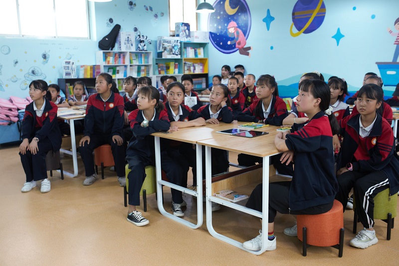 1605495652991069097.jpg 听课.jpg