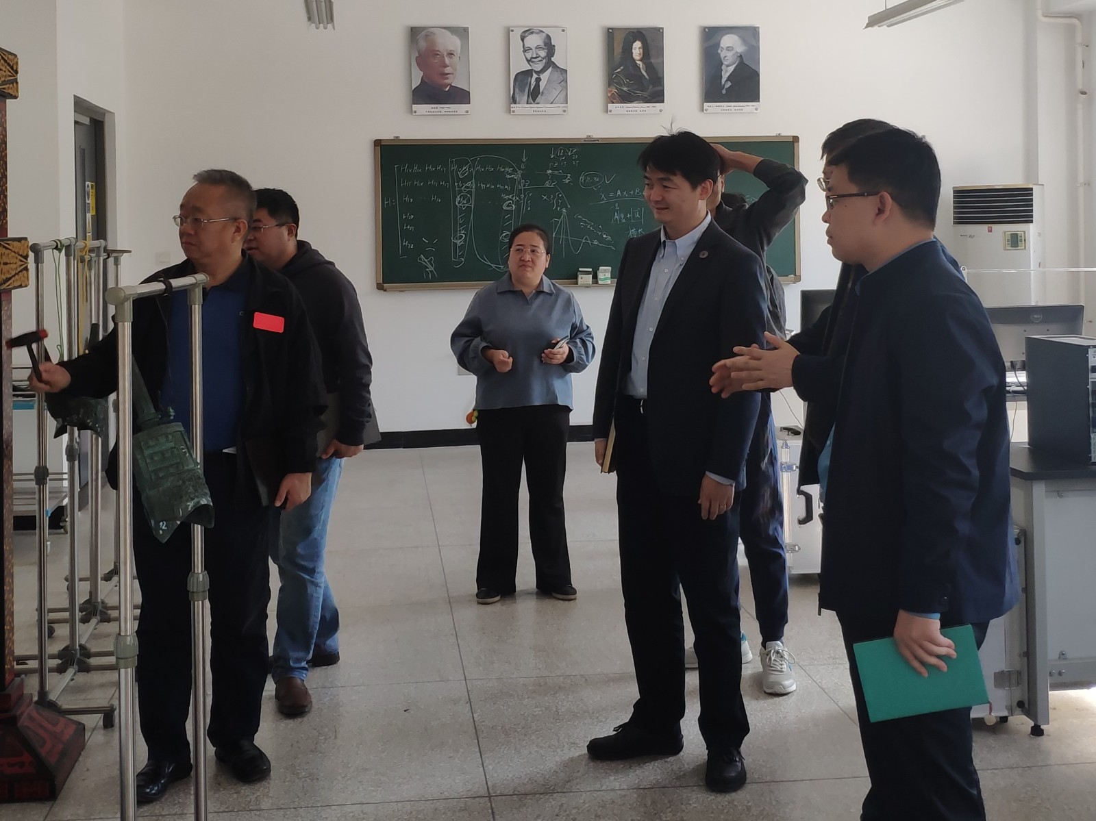 1634189382072049388.jpg 1634189382072049388.jpg