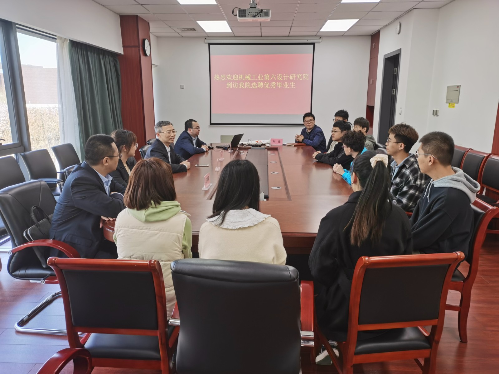 1618365332953027779.jpg 1618365332953027779.jpg