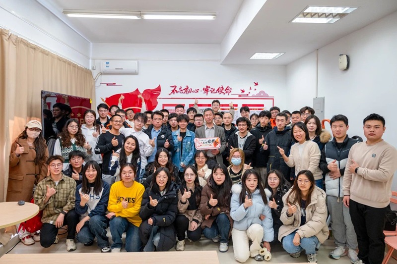 1733986842897000971.jpg 7.jpg