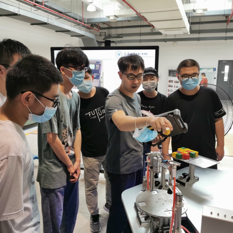 1597658120702068914.jpg 1597658120702068914.jpg