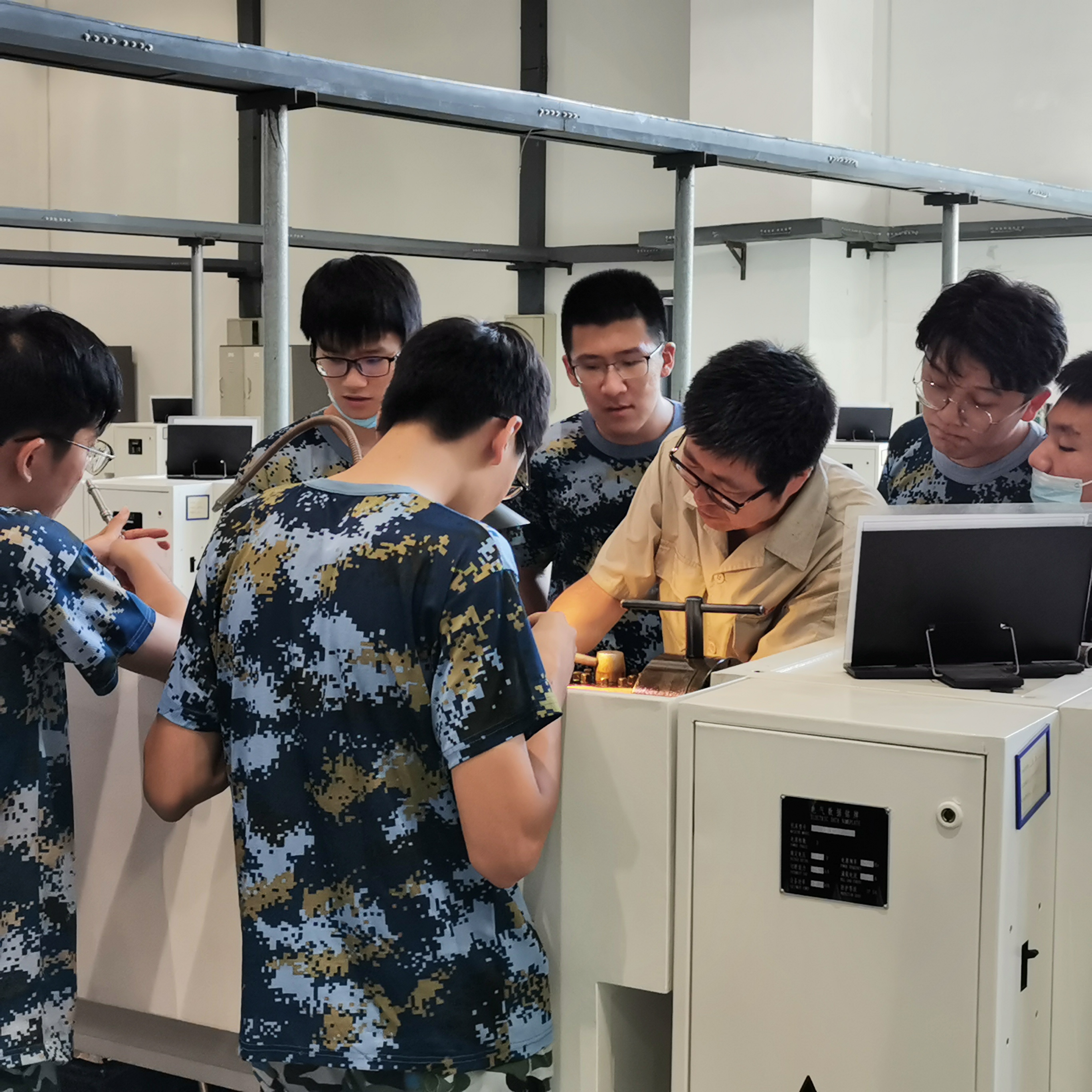 1599105415963035416.jpg 1599105415963035416.jpg